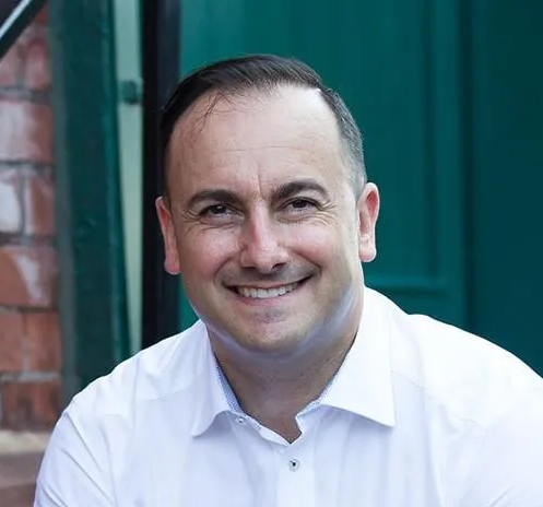 Dr. Elias Markou